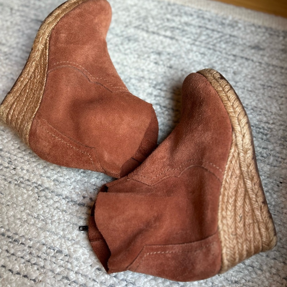 Anthropologie Holding Horses Mamba Women’s Suede Ankle Wedge Boots - Picture 5 of 14